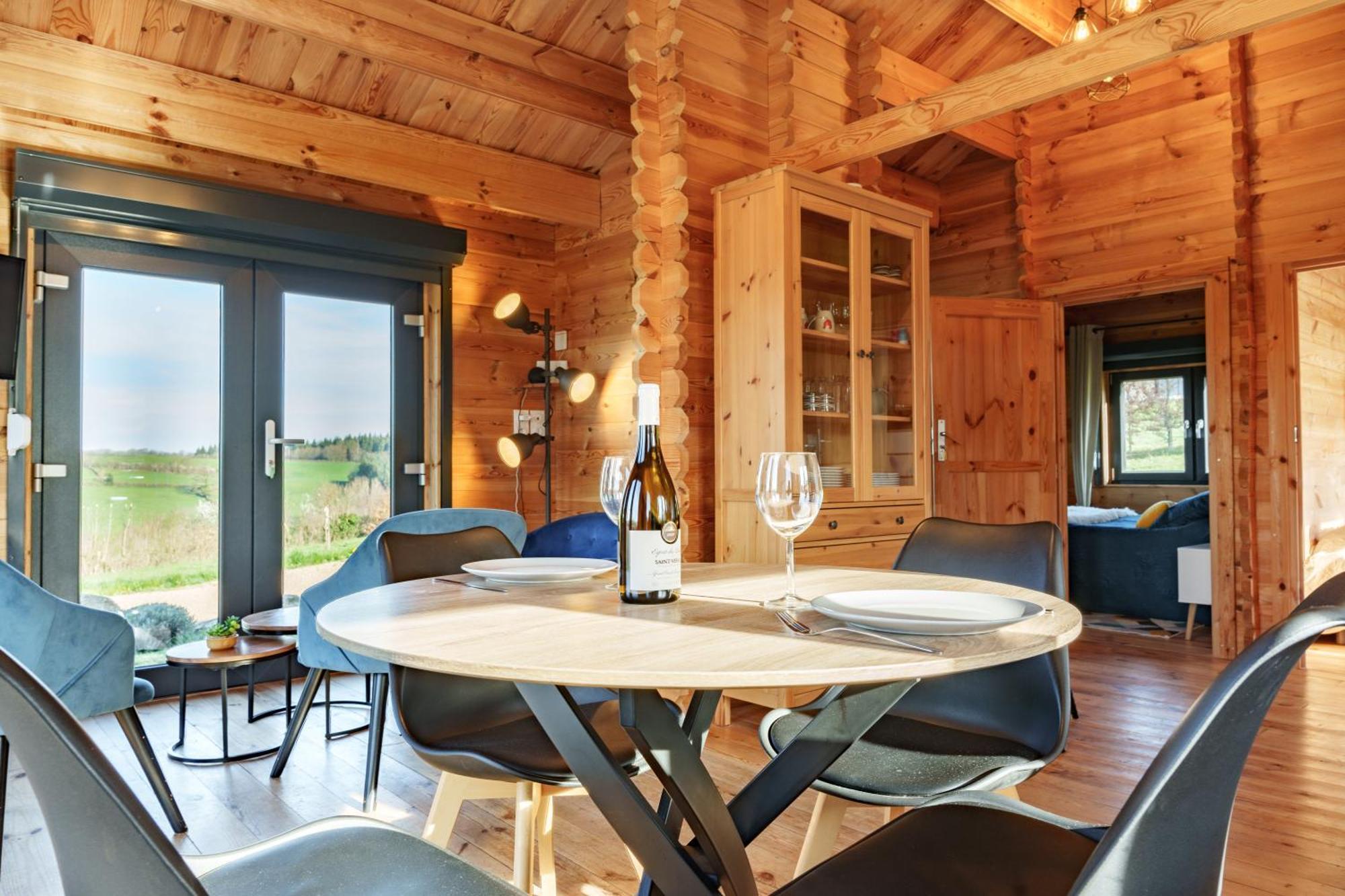 Le Chalet Du Crescent Saint-Germain-des-Champs Bagian luar foto