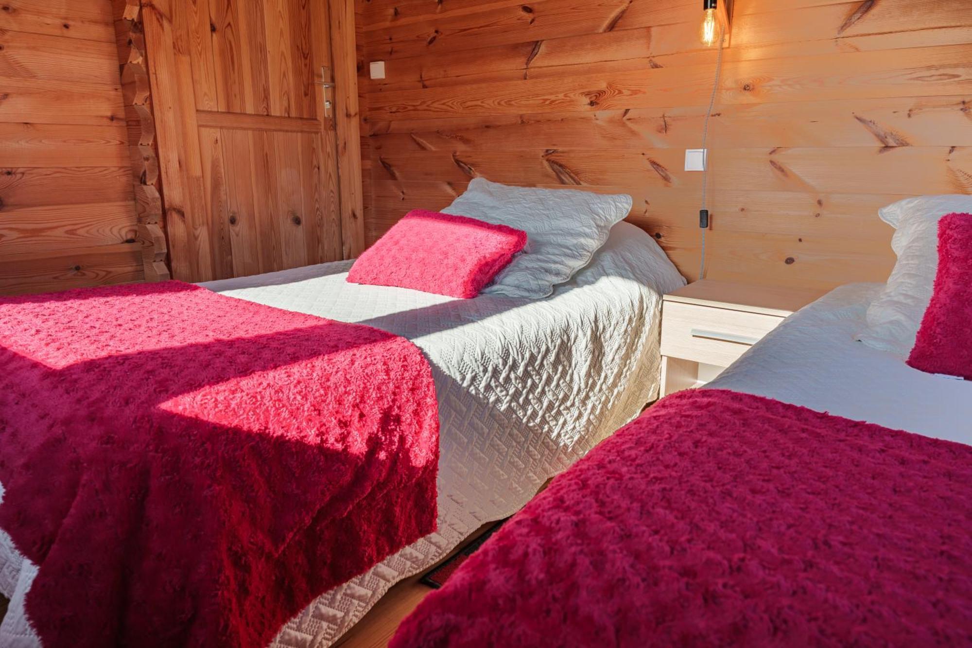 Le Chalet Du Crescent Saint-Germain-des-Champs Bagian luar foto