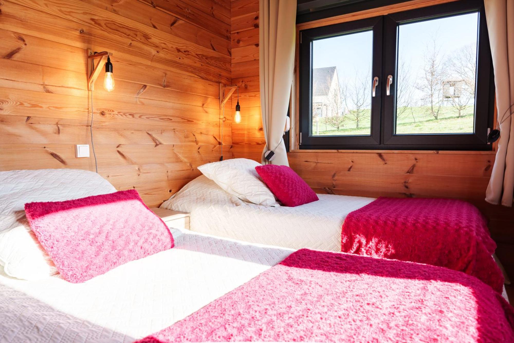 Le Chalet Du Crescent Saint-Germain-des-Champs Bagian luar foto