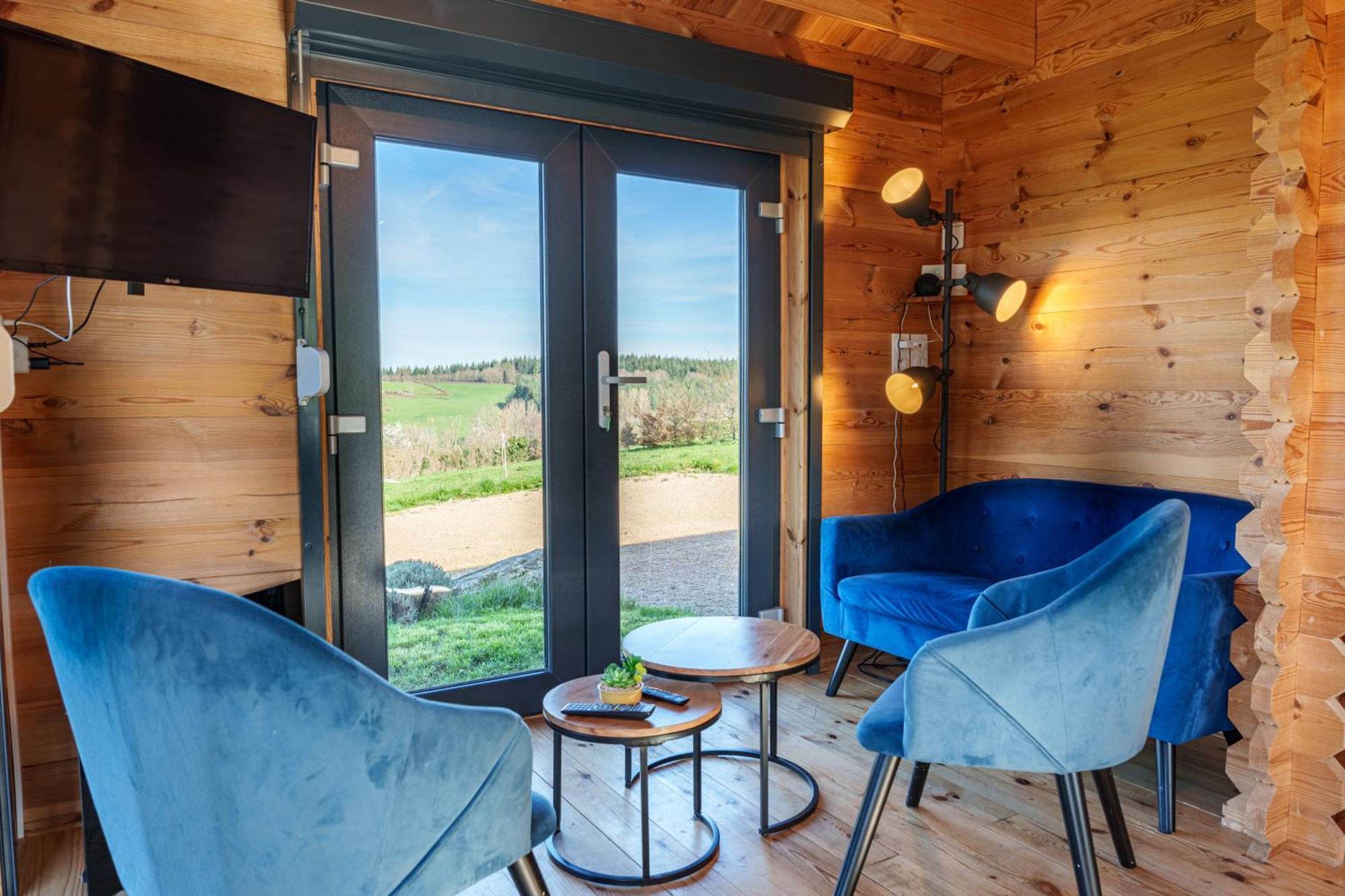 Le Chalet Du Crescent Saint-Germain-des-Champs Bagian luar foto